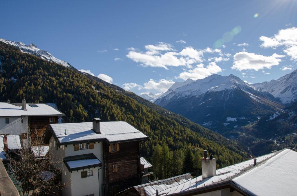 Hotel Le Grand Chalet Favre Saint-Luc Exterior photo